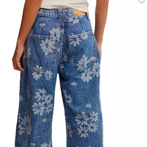 Good Luck Printed Barrel Leg Jeans Laser Daisy